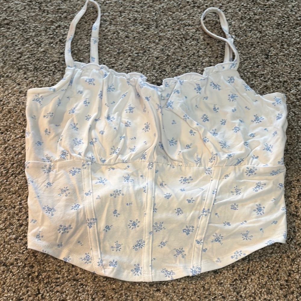 Hollister top